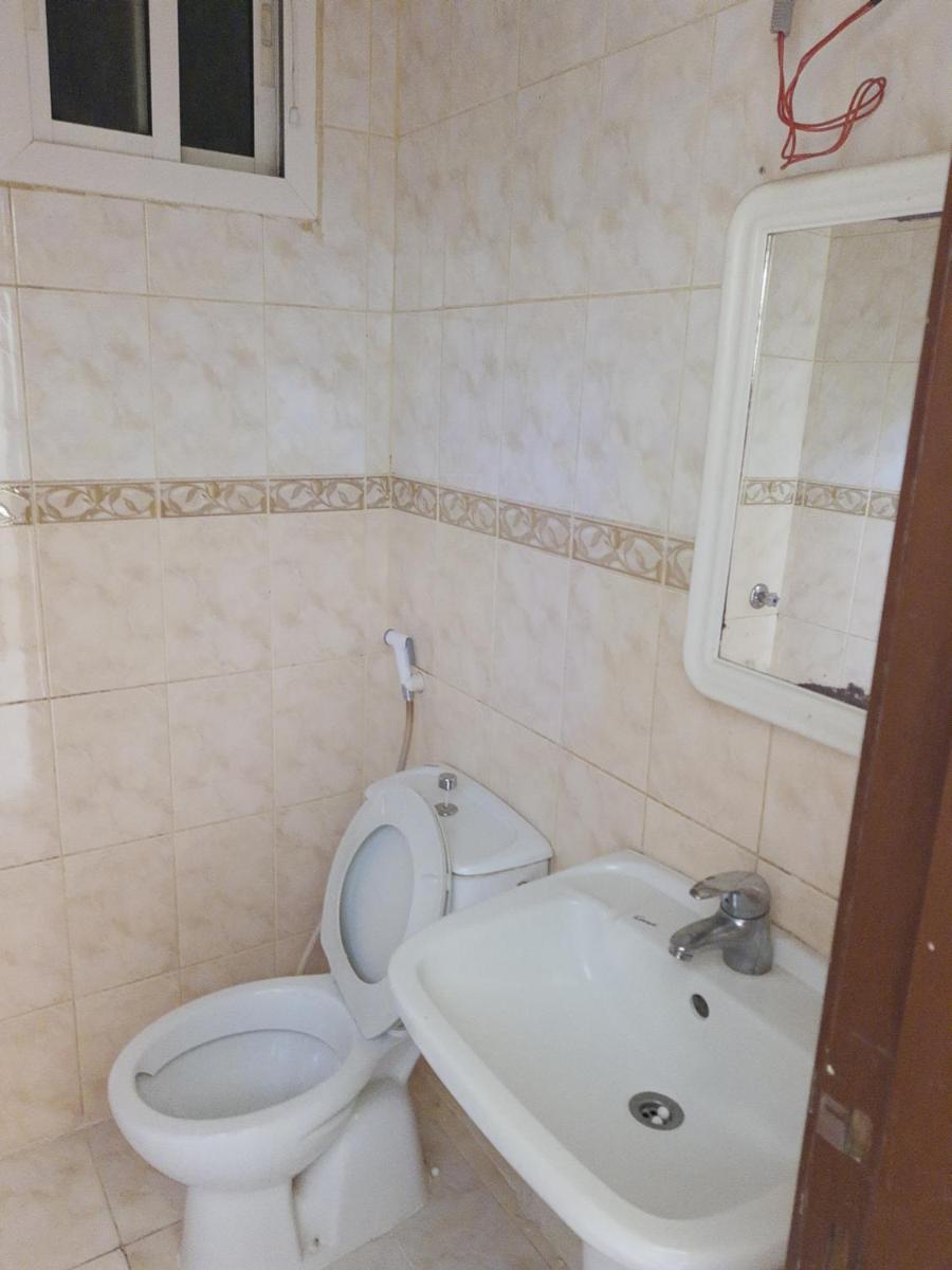 Popular attractions Area Nearby Property